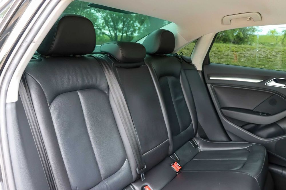 Audi A3      2015