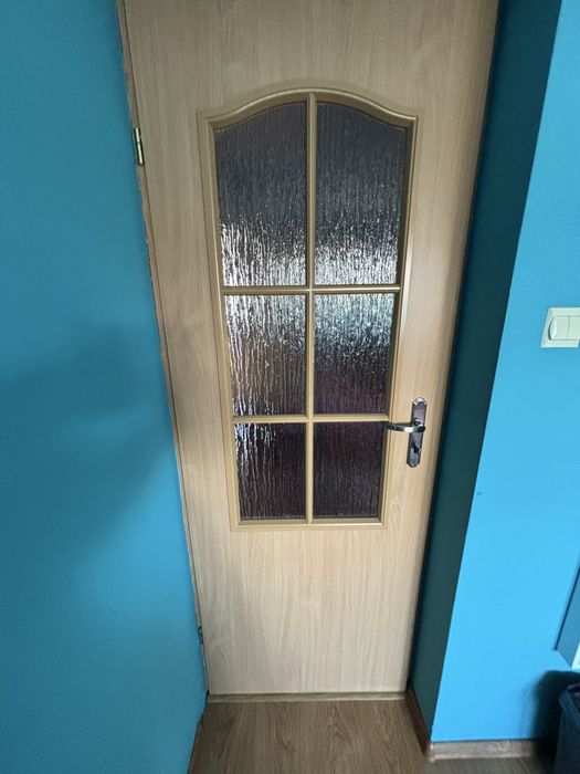 Drzwi wewnętrzne używane