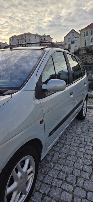 Renault Scenic 1.9 DCI