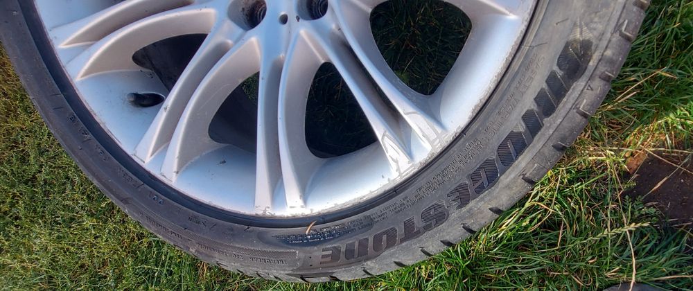 Felgi z oponami styling 135 18" bmw e60 e61