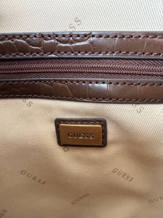 Mala Guess Zadie Tote