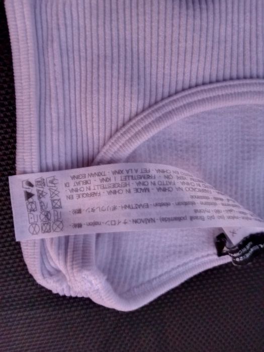 Crop top sportowy krótki  Zara  M   L