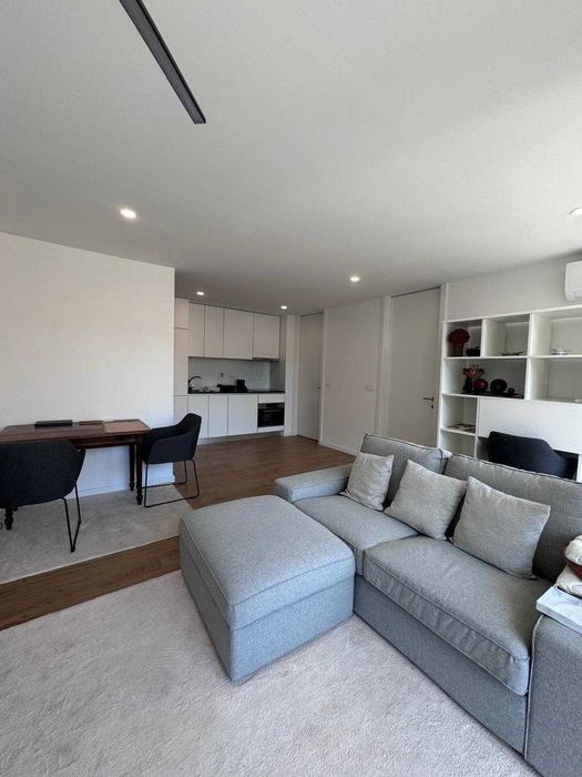 Apartamento T1 Mobilado - Barranha