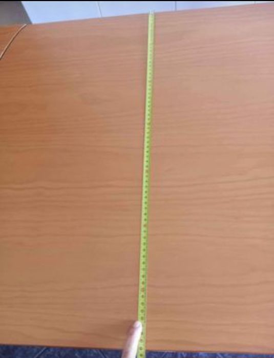 Conjunto mesa e cadeiras