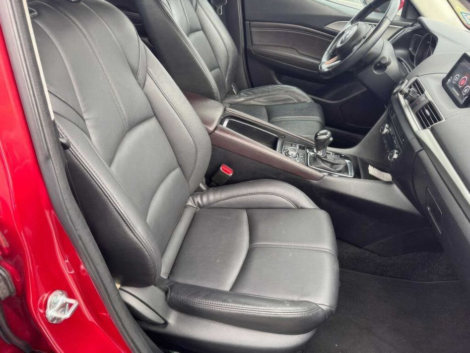 Mazda 3 Premium      2018