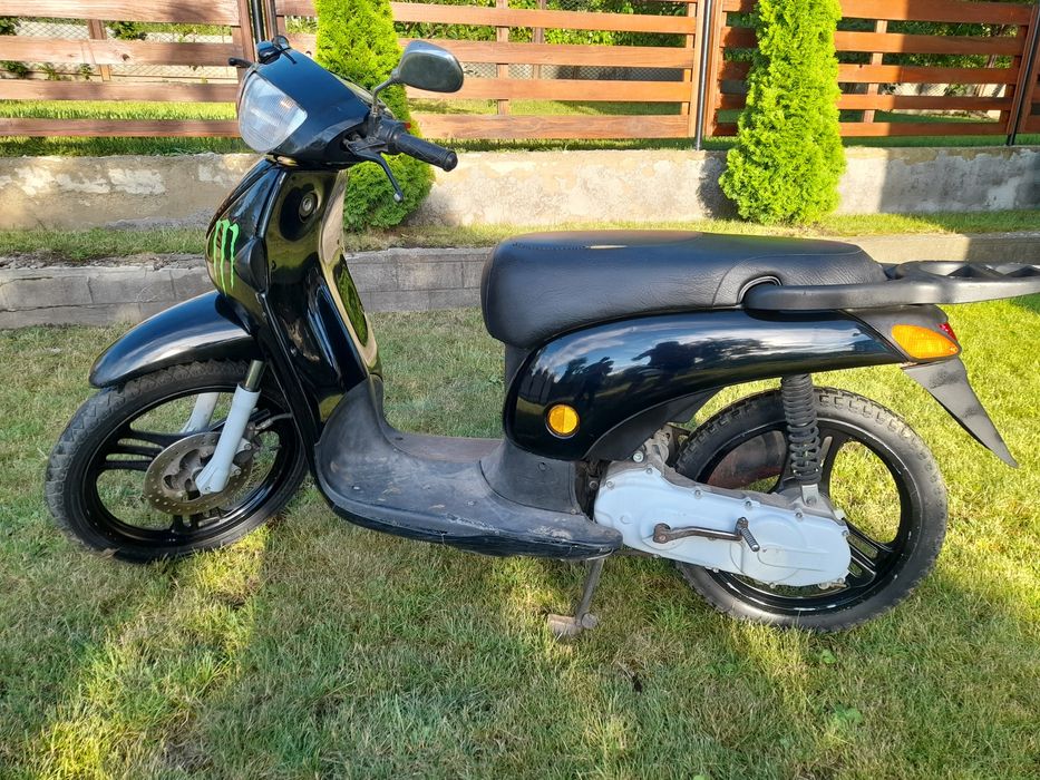 Продам скутер 50 куб aprilia