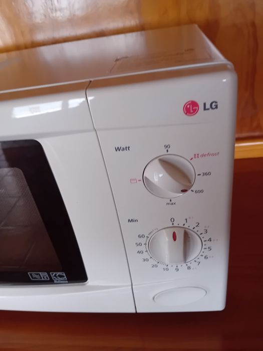 Micro-ondas marca LG com grill