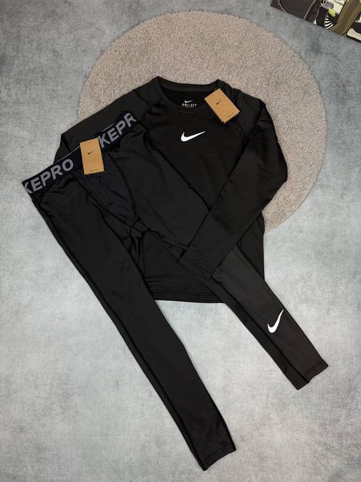 Термобілизна NIKE PRO COMBAT
Зберігає тепло, з середини термо фліс, ло
