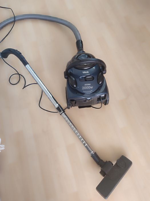 Пылесос Витёк Vitek б/у