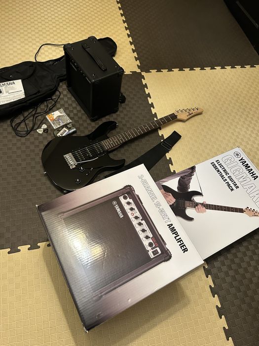 Електрогітара Yamaha
