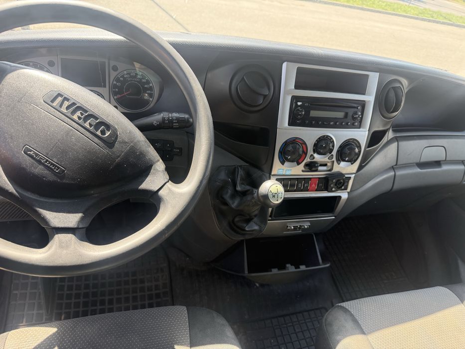 Iveco kontener. Winda