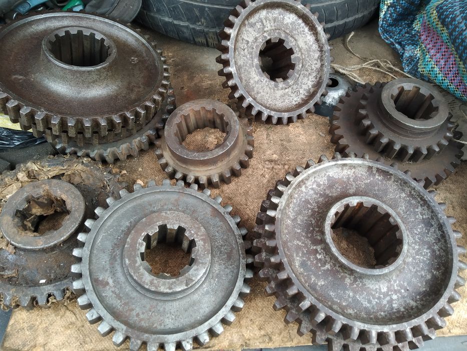 Запчасти ДТ-75,ЮМЗ,подшипники СССР,валы,ВОМ,коллекторы СМД,МТЗ,ЮМЗ,Т74 ...