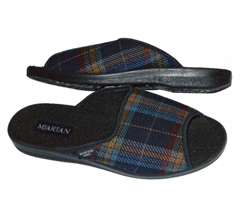 Klapki-pantofle profilowane wygodne na lekkiej podeszwie PU rozm.44