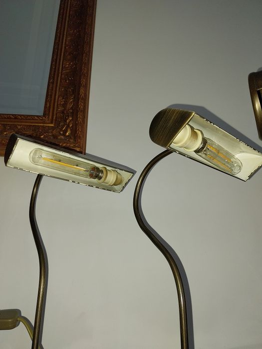 Pair of Vintage Table Lamps428572436648448005