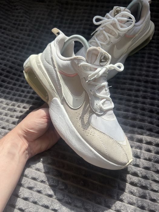 NIKE AIR MAX VERONA (39-40) 25-26см женские кроссовки оригинал бежевые