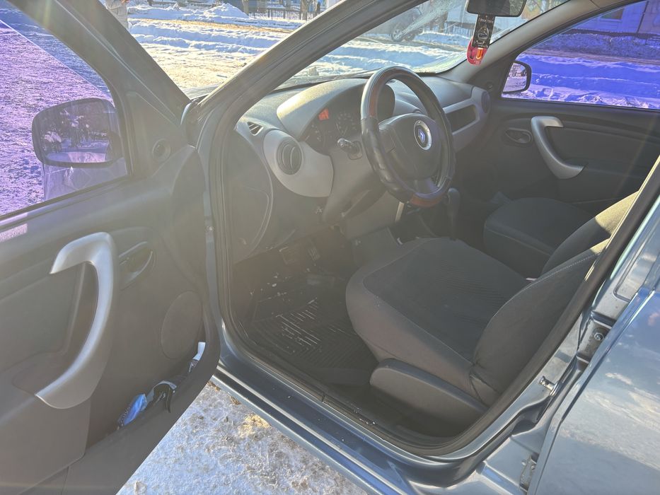 Sandero renault - рено dacia сандеро