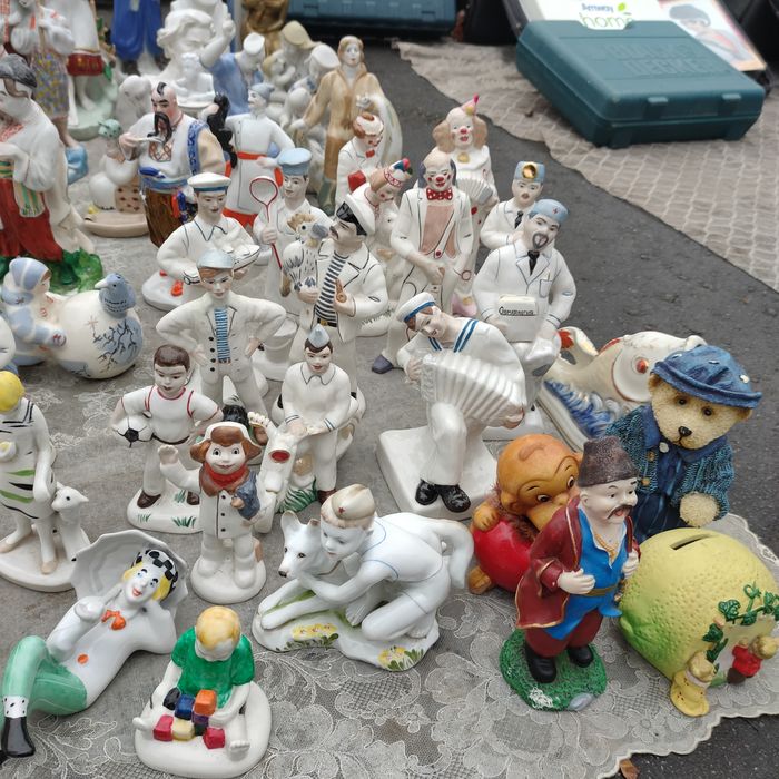 Статуэтки на продажу