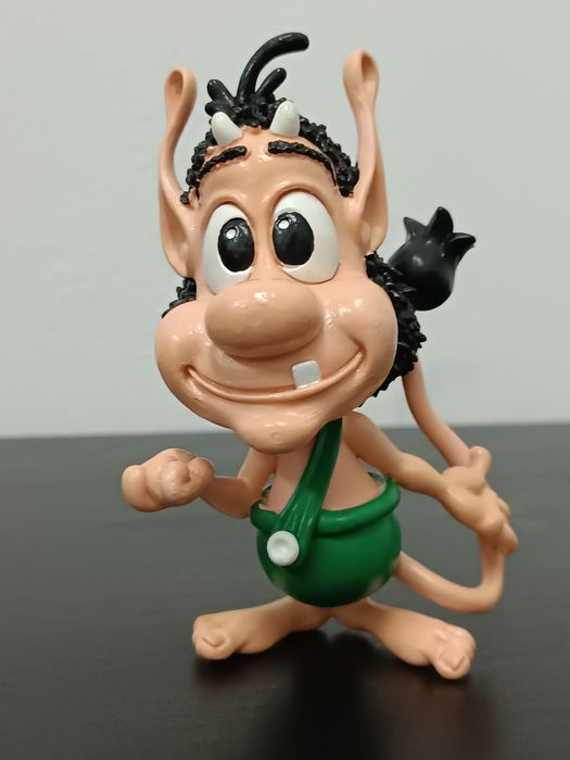 Brinquedos PVC HUGO e Harry Potter