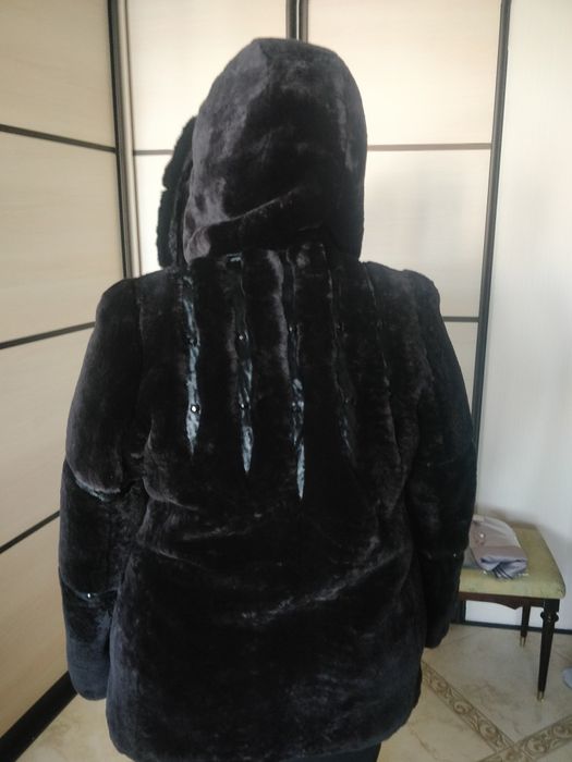 Продам Шубку мутон