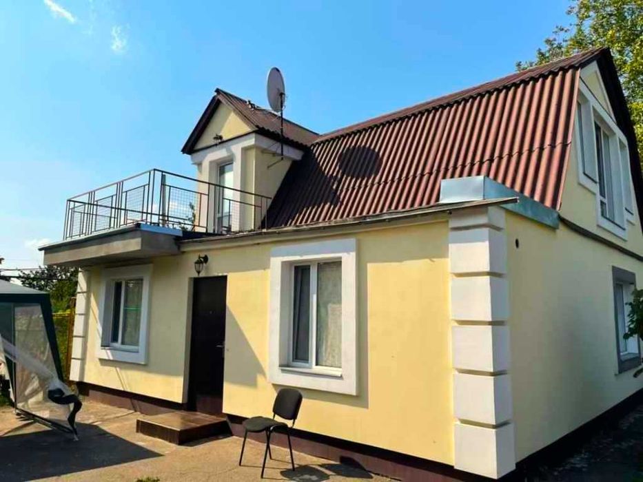 Два будинки за ціною одного. 100 м2. 9 соток. №10943