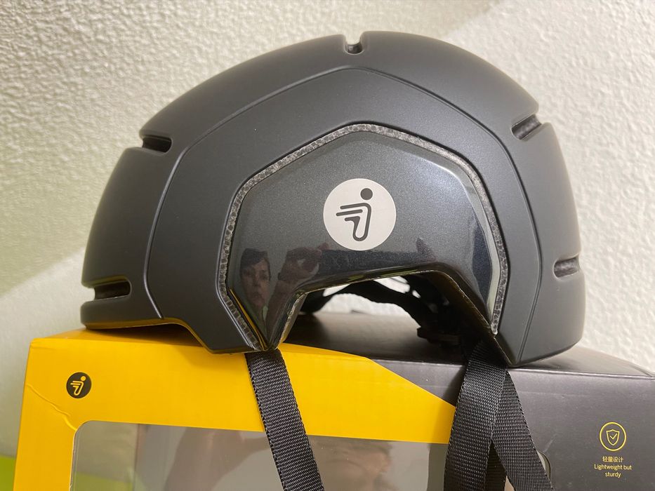 Велосипедный шлем Ninebot. Дышащий, размер L.