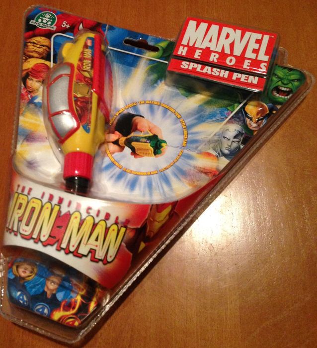 Brinquedos novos na caixa selada marvel bom para prenda barata