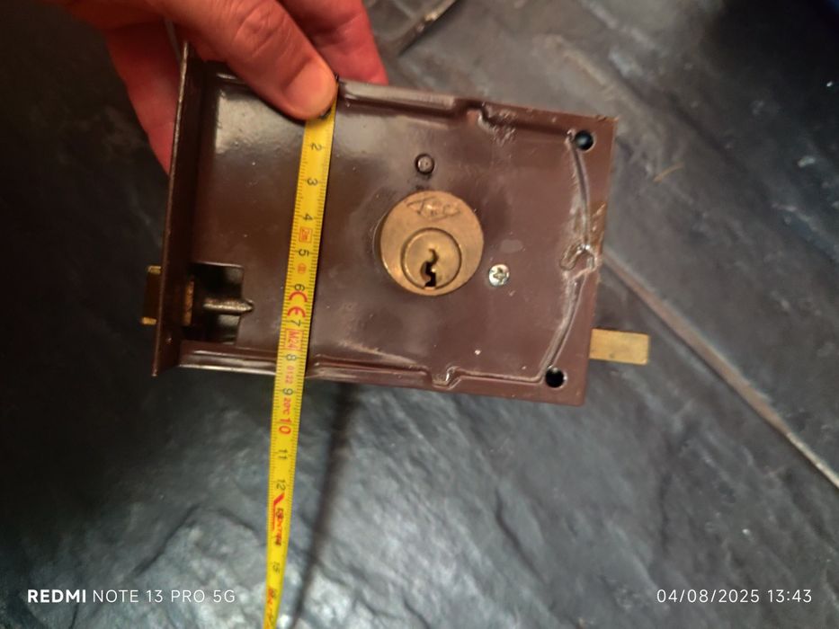 Fechadura com chave AGC