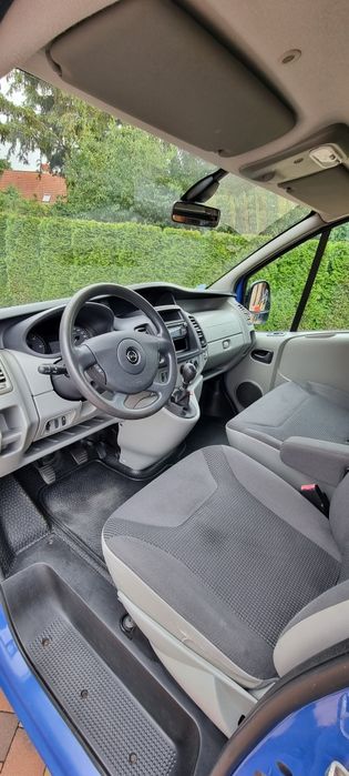 Opel Vivaro 2.0CDTI 2013r L1H1  9 osób Hak Klima Serwis Bezwypadek Niemcy