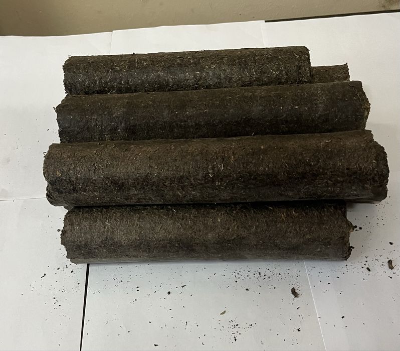 Паливні брикети , брикети , пілети , продам