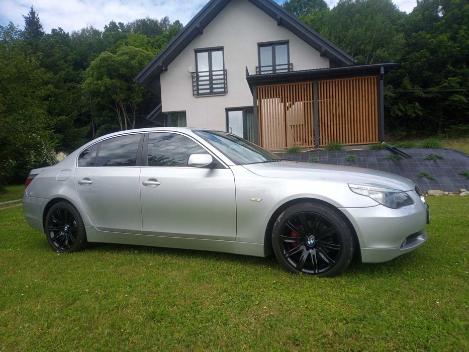 BMW E60 2006 r. 2.5 benzyna