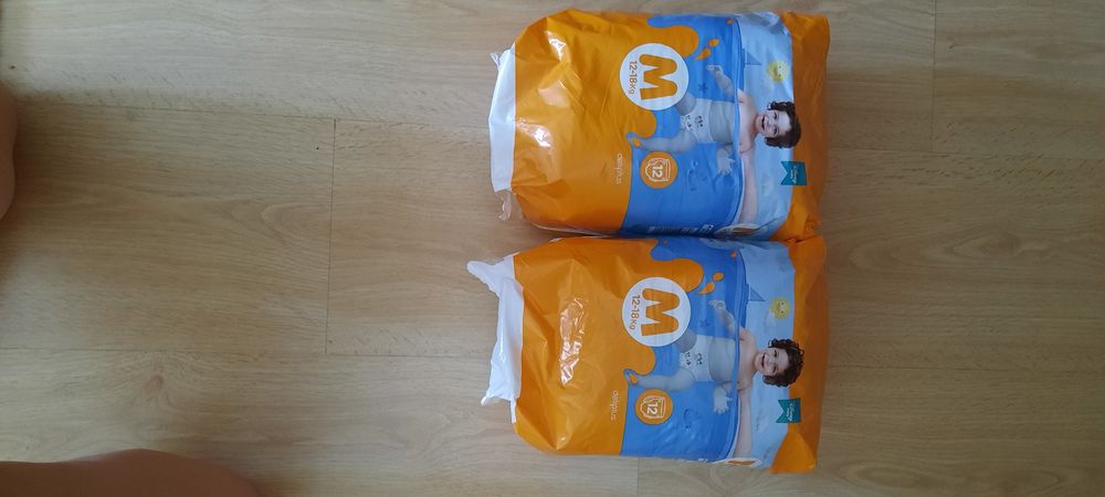 2 pacotes fralda cueca água tamanho M (12-18kg) mercadona