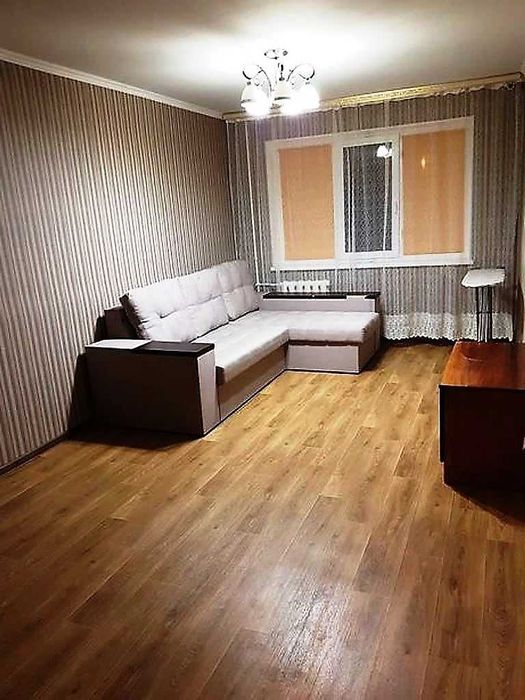 Сдам 2к.квартиру на ж/м Красный Камень