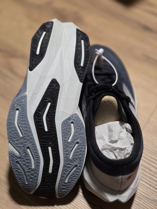 New Balance Rebel v4