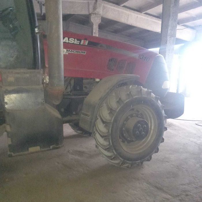 Case IH Magnum 310 рік 2008
Case IH Magnum 3