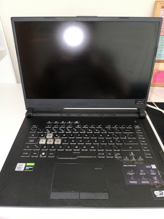 “ASUS ROG Strix G15 i7 16GB GTX 1650 Ti SSD 1TB 144Hz”