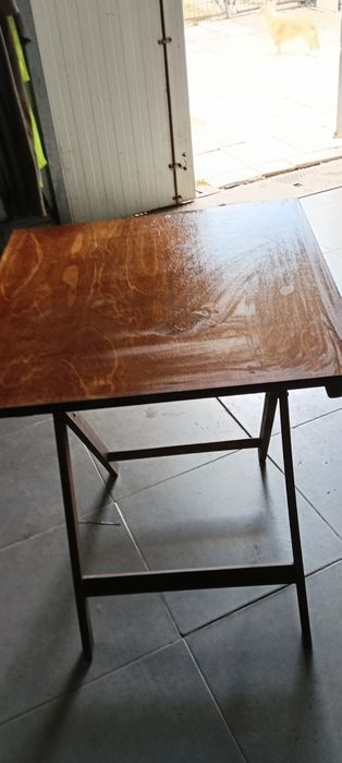 Vendo mesa de madeira