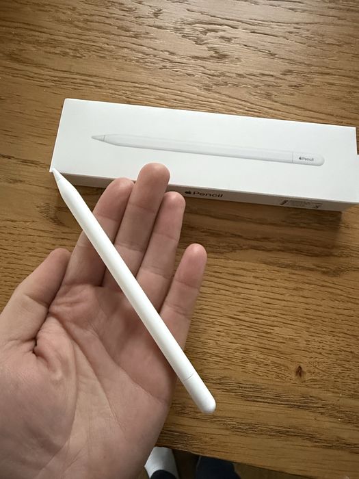 Tablet Aplle iPad Air 11 M3 ! Z Magic Keybord i rysikiem w zestwie