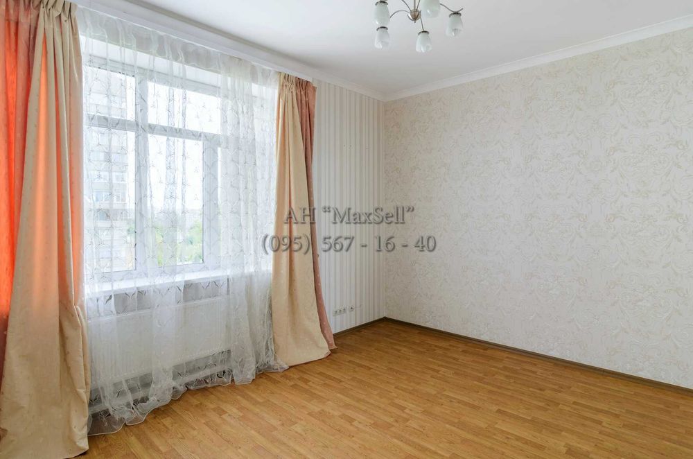 Продам 2-рівневу квартиру в центрі міста в елітній новобудові