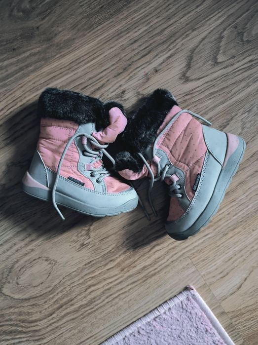 Zimowe buty dla dziewczynki rozmiar 24