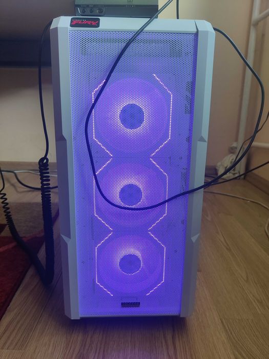 Komputer Ryzen 5 5600 32GB DDR4 750W Gold Modecom Volcano Amirani ARGB Biała