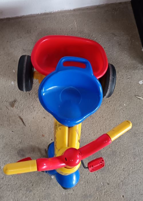 Triciclo criança