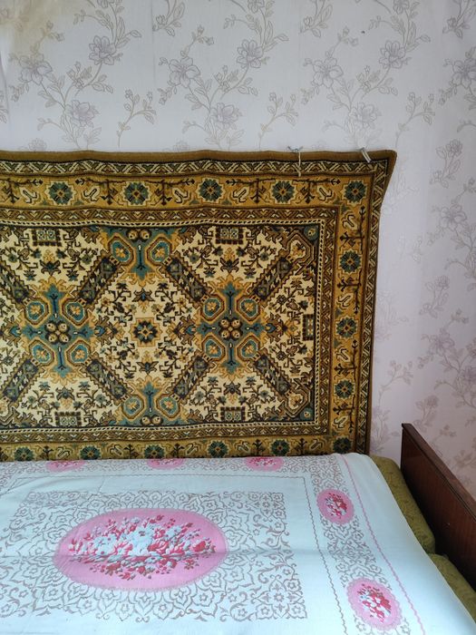 ВЛАСНИК!Продам  автономну  3 -к.квартиру зі свердловиною та опаленням.