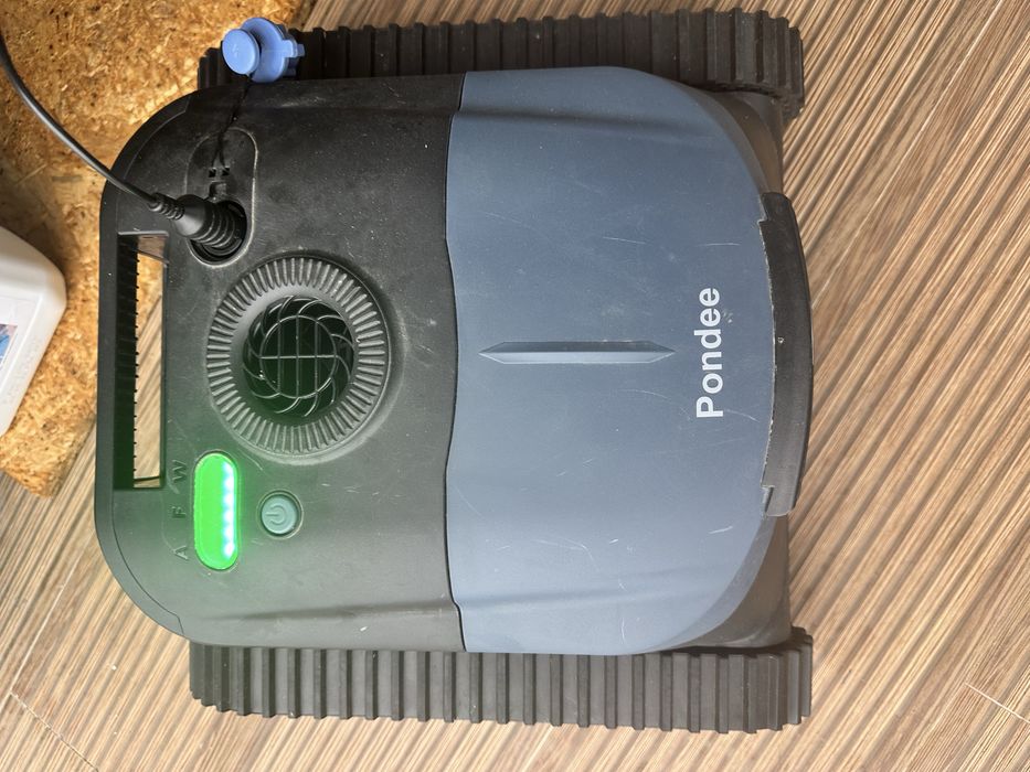 Robot aspirador de piscina