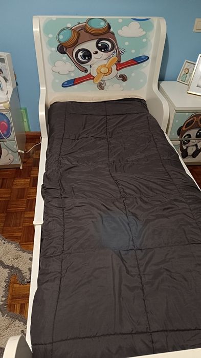 Cama de solteiro com colchão e estrado