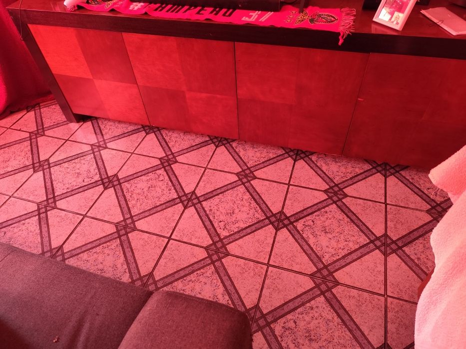 Vendo aparador em  2 mão