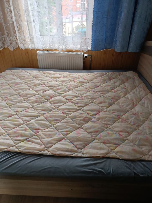 Oddam za darmo łóżko z materacem i stelarzem