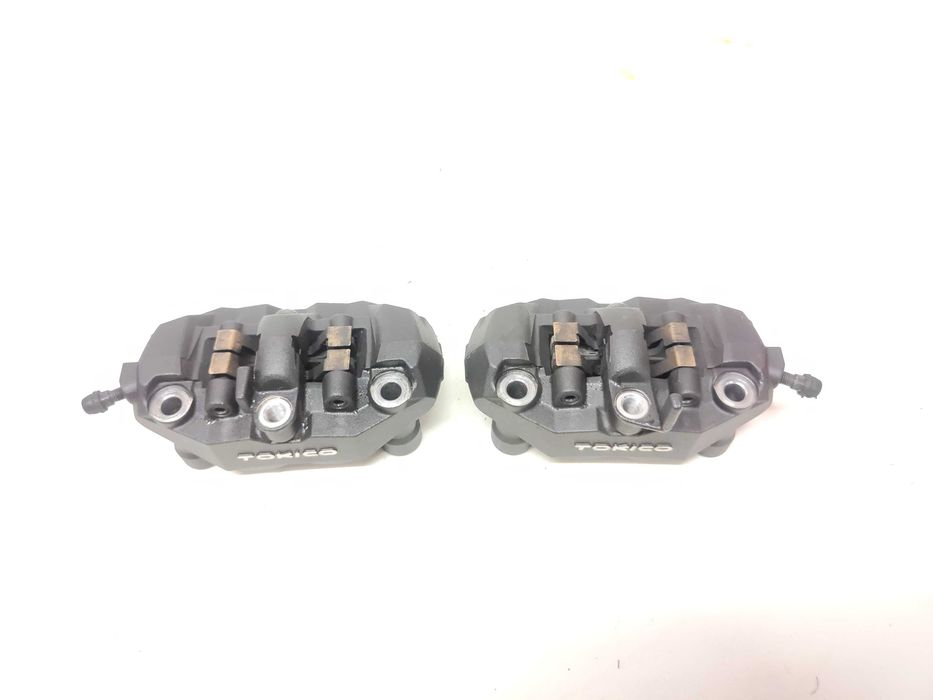 SUZUKI GSX-R 750 / 600 K8 K9 L0 Zacisk Zaciski Hamulcowe Przednie