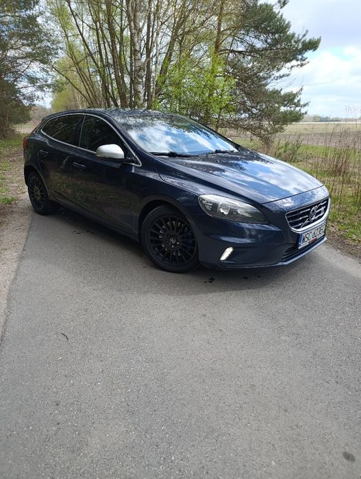 Volvo V40 D4 R-Design