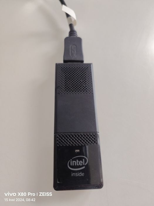 Mini komputer intel