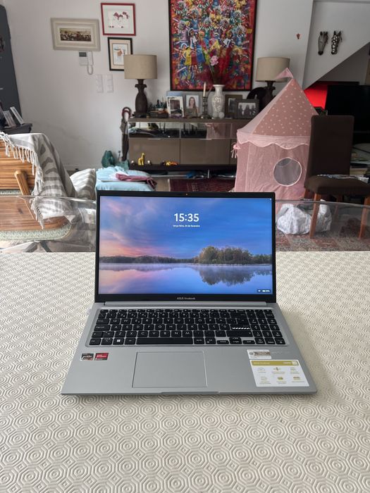 ASUS VivoBook R7 16GB SSD | Rápido e Impecável